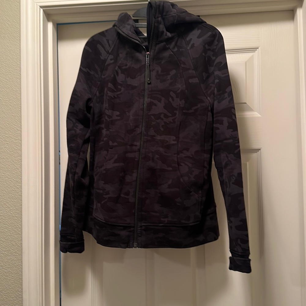Lululemon Scuba full zip Camo Jacket